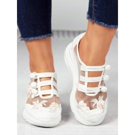 Breathable Mesh Floral Embroidery Casual Shoes